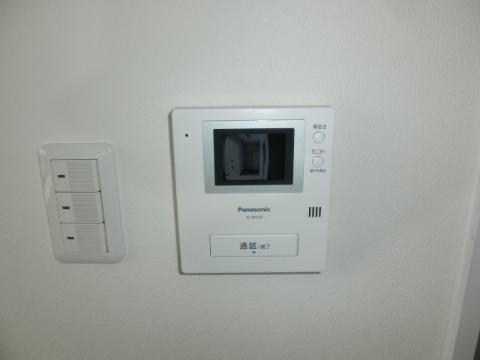 イトーピア紫明園　セキュリティ　カメラ付インターホン