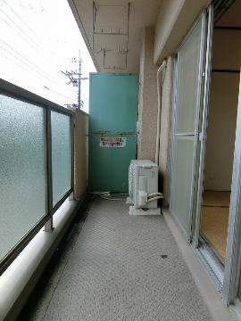 　バルコニー　ベランダ