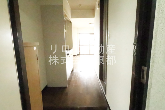 玄関　下駄箱がついているので、片付いた玄関をキープできます！