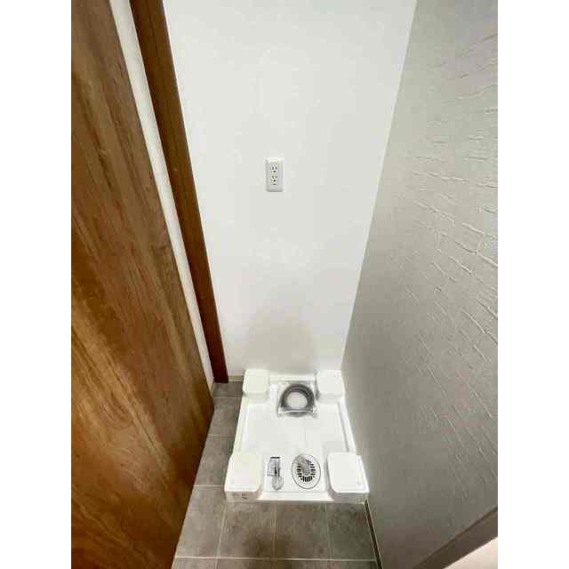 その他　洗濯機置き場　建設中