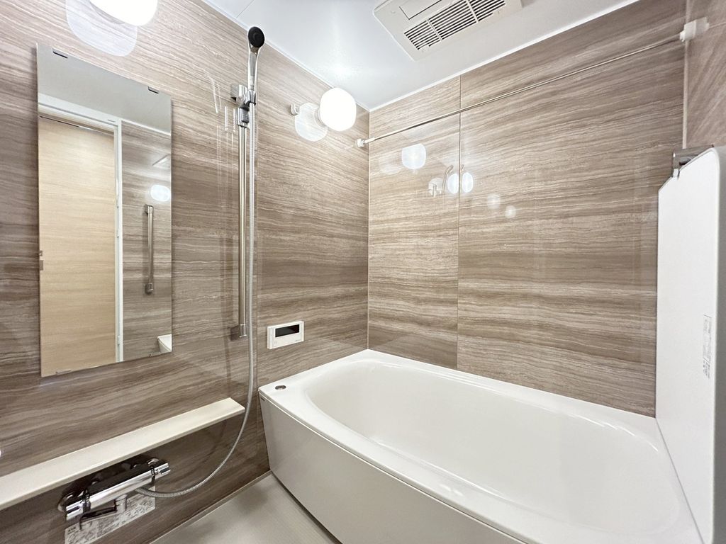 バス・シャワールーム　バス