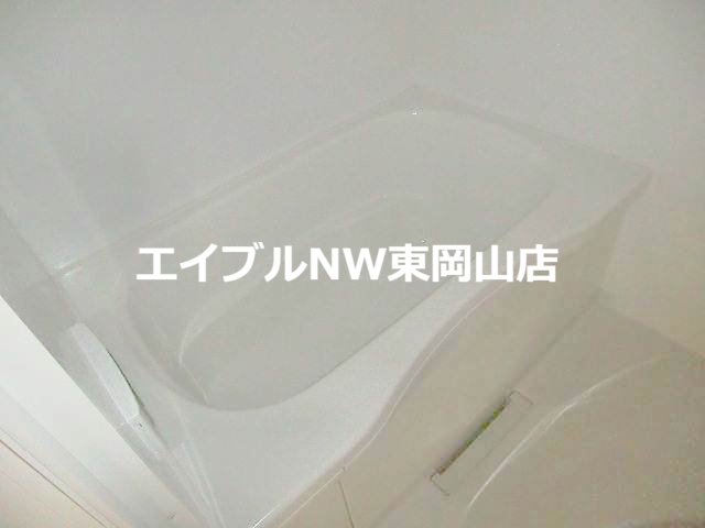 バス・シャワールーム　別のお部屋の写真です。実際とは異なります。