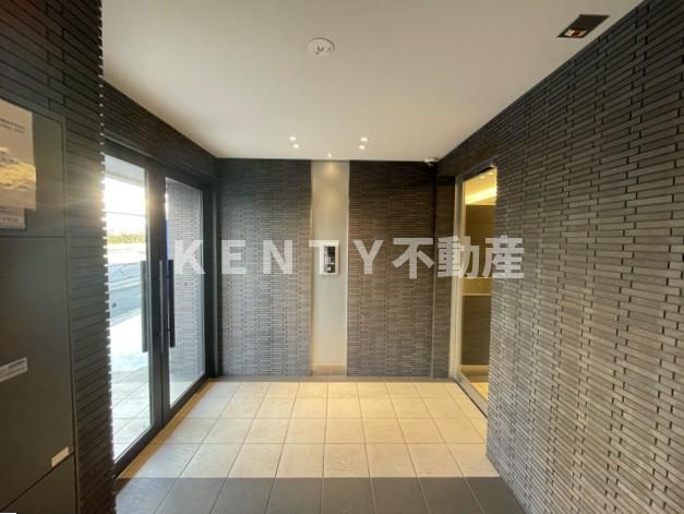 エントランス　清潔なエントランスです