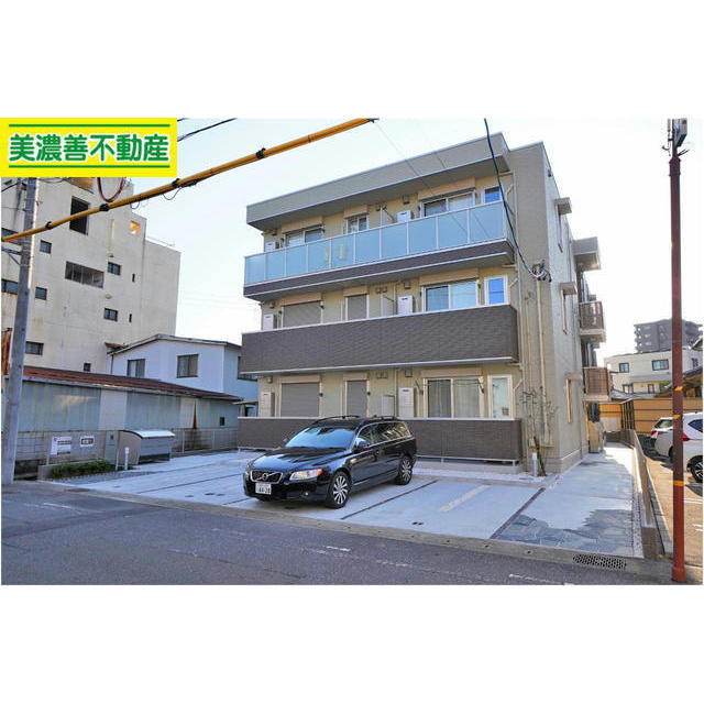 建物外観　お問い合わせは美濃善不動産駅前店へ！