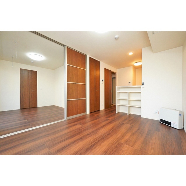 居室・リビング　同タイプ写真（２０３号室）