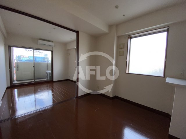 居室・リビング　コンソラーレ上町台II　リビング