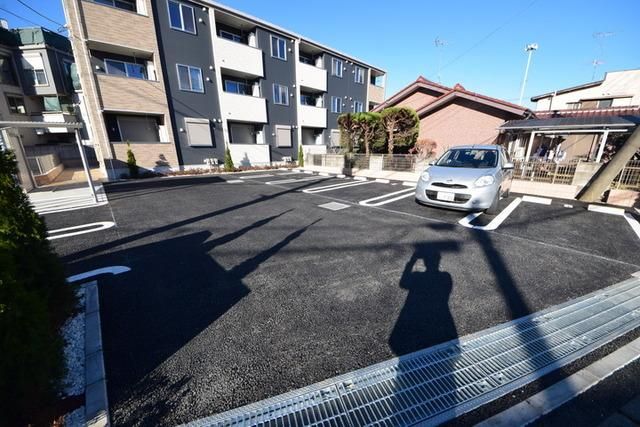 駐車場　★ゆとりある広さの駐車場★