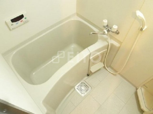 バス・シャワールーム　写真は１０７号室