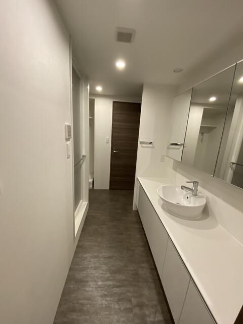 洗面設備　使いやすい洗面所です