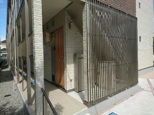 玄関　備品や設備仕様は号室等により異なります現地をご確認下さい。