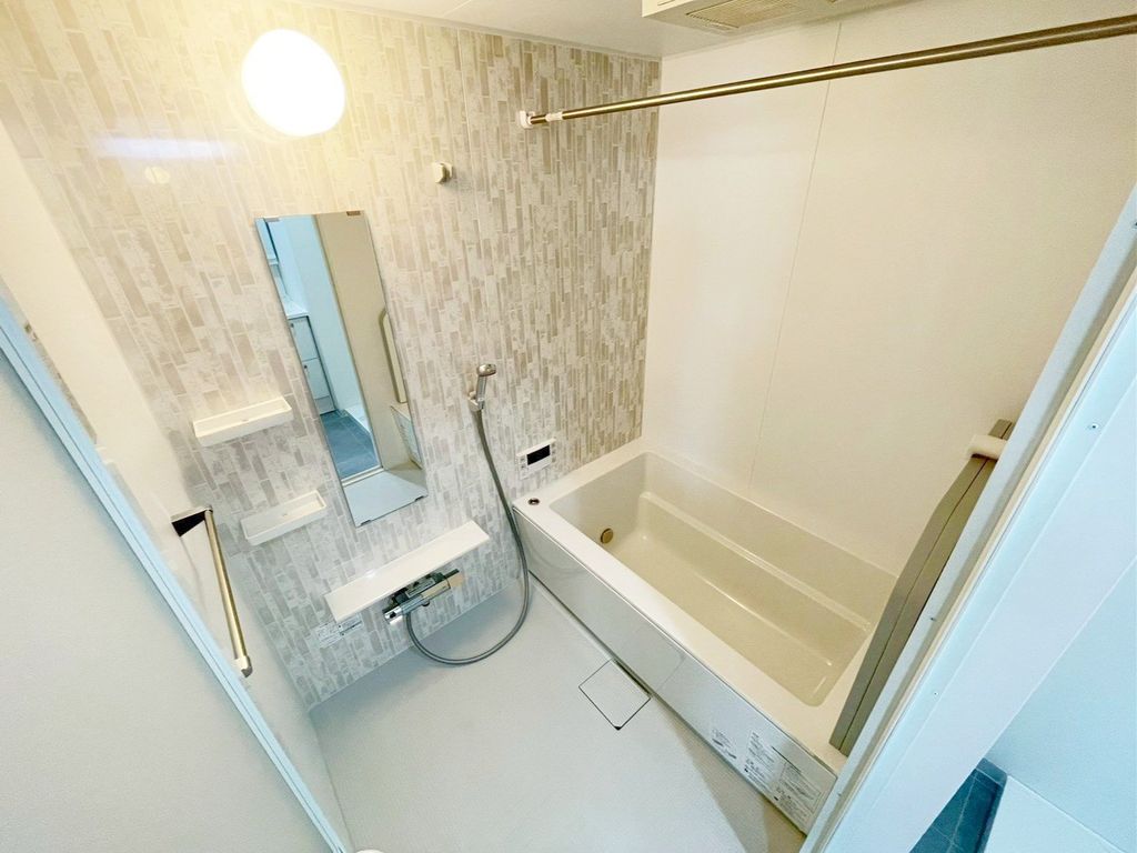 バス・シャワールーム　バルコニー