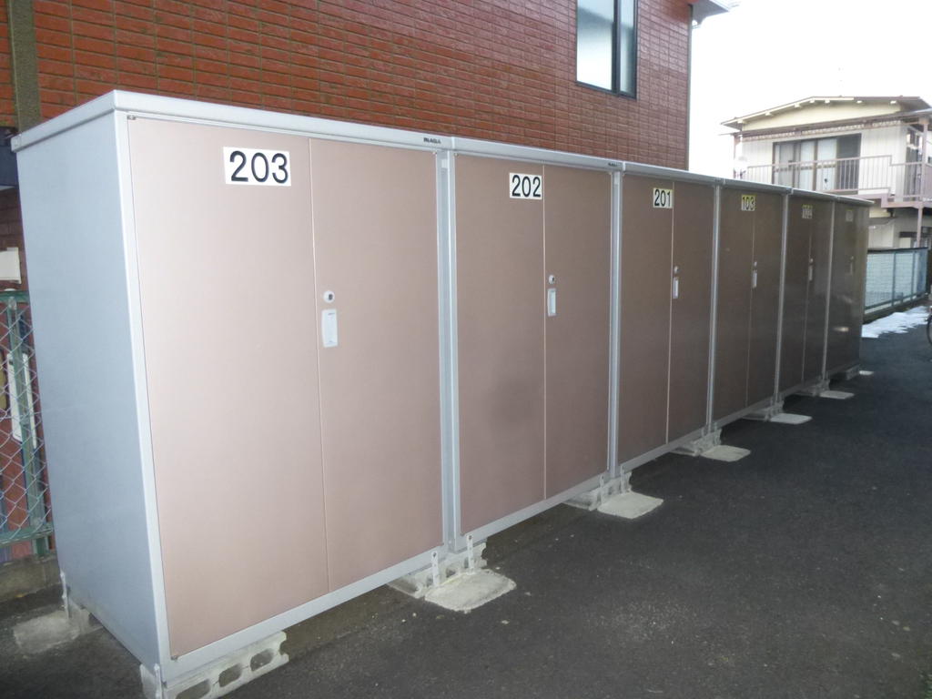 その他　物置付き