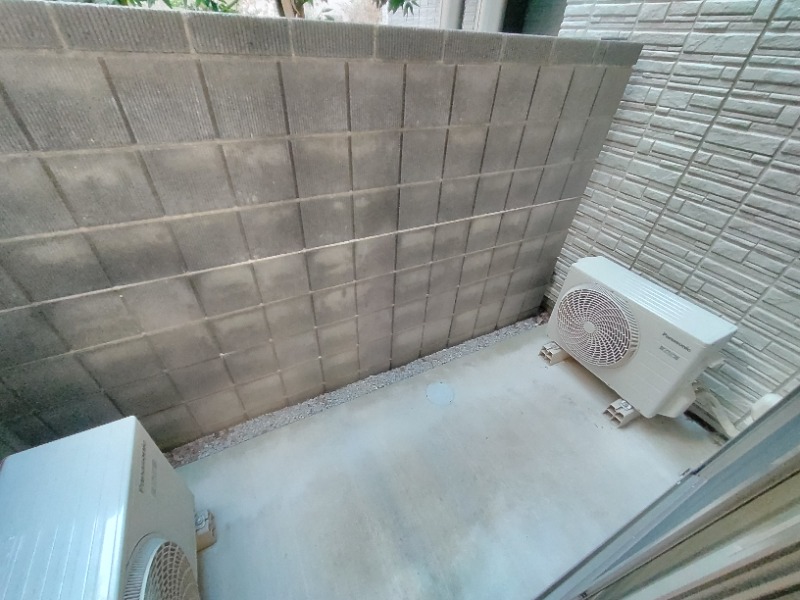 バルコニー　プライバシーが守られたバルコニースペース