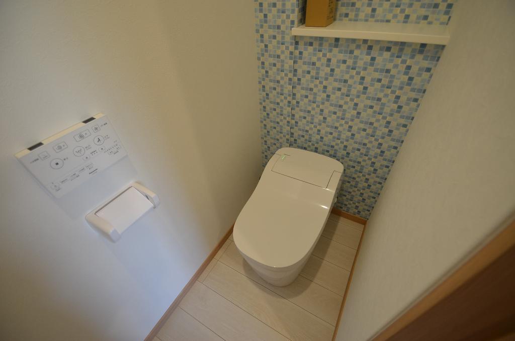 トイレ　シャワー付トイレ