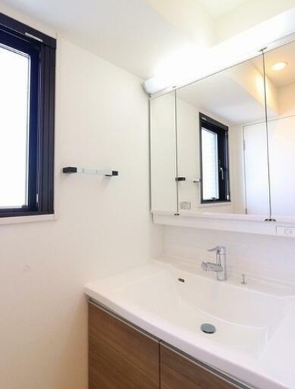 洗面設備　洗面所です