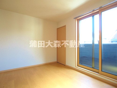 居室・リビング　洋室6帖　横に広く使いやすい間取り！