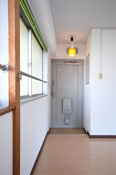 玄関　サンハイツ徳島