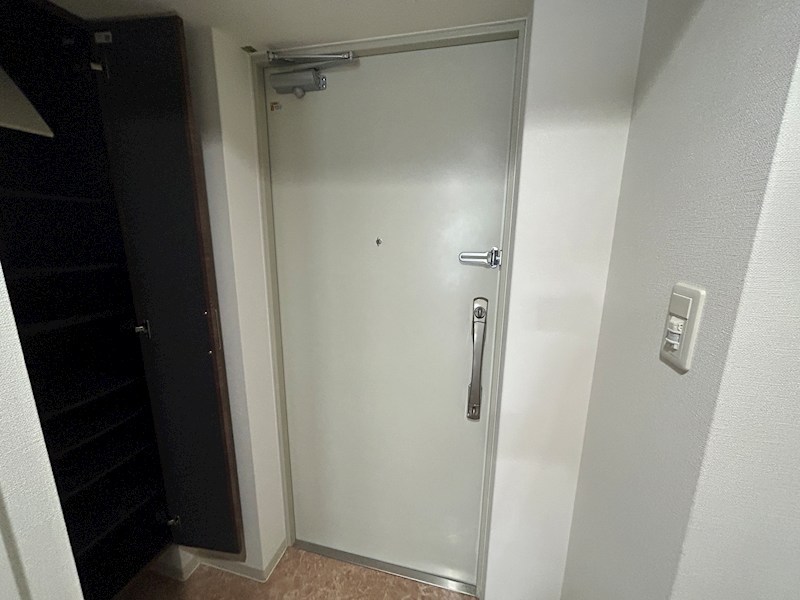 LUXE芦屋南の玄関写真