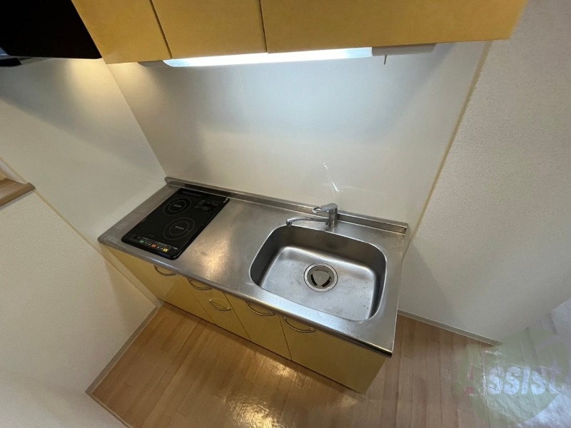 キッチン　２口ＩＨシステムキッチンですのですぐにお料理に使えます！