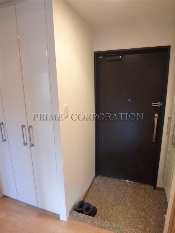 玄関　※参考写真※