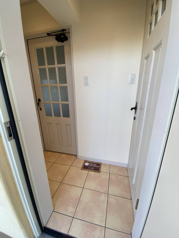 玄関　現況優先