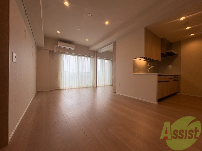 居室・リビング　広くてきれいなリビングです！快適に過ごせそうですね。