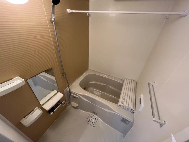 バス・シャワールーム　バス