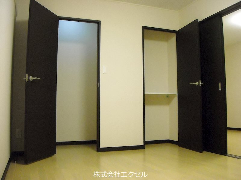 セキュリティ　収納付きです。