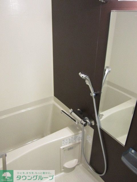 バス・シャワールーム　浴室乾燥機付きバス