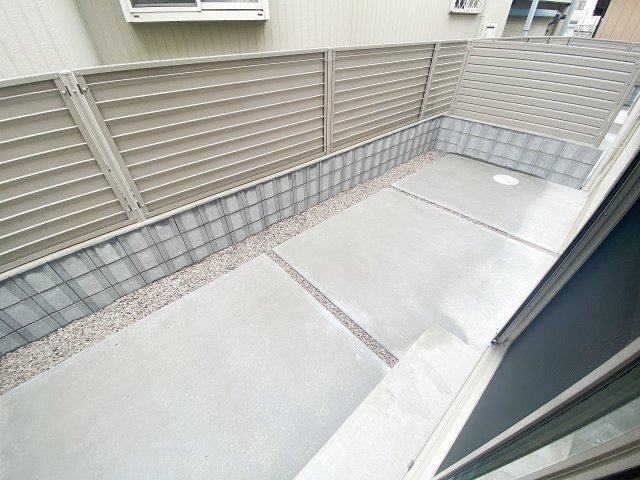 庭　広々専用庭あります 別号室の参考写真です。
