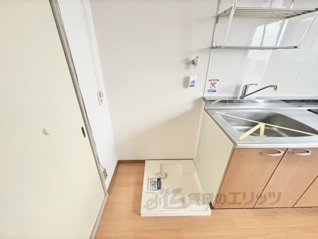 翆甲園ハイツの内装写真