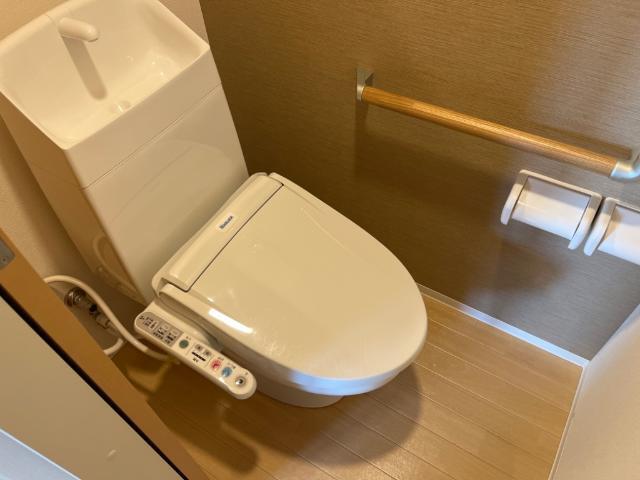 トイレ　シャワー付トイレ