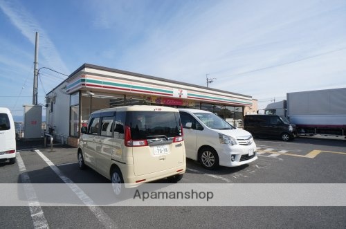 コンビニ　セブンイレブン　葛城新在家店（コンビニ）まで813m
