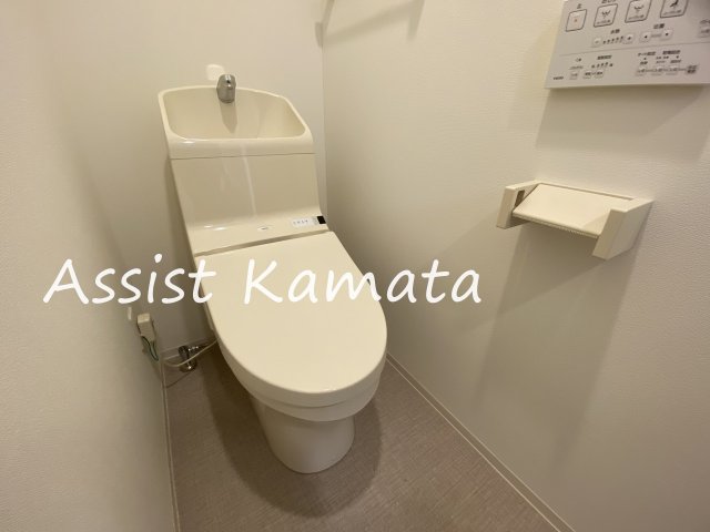 トイレ　写真は同タイプの別号室です