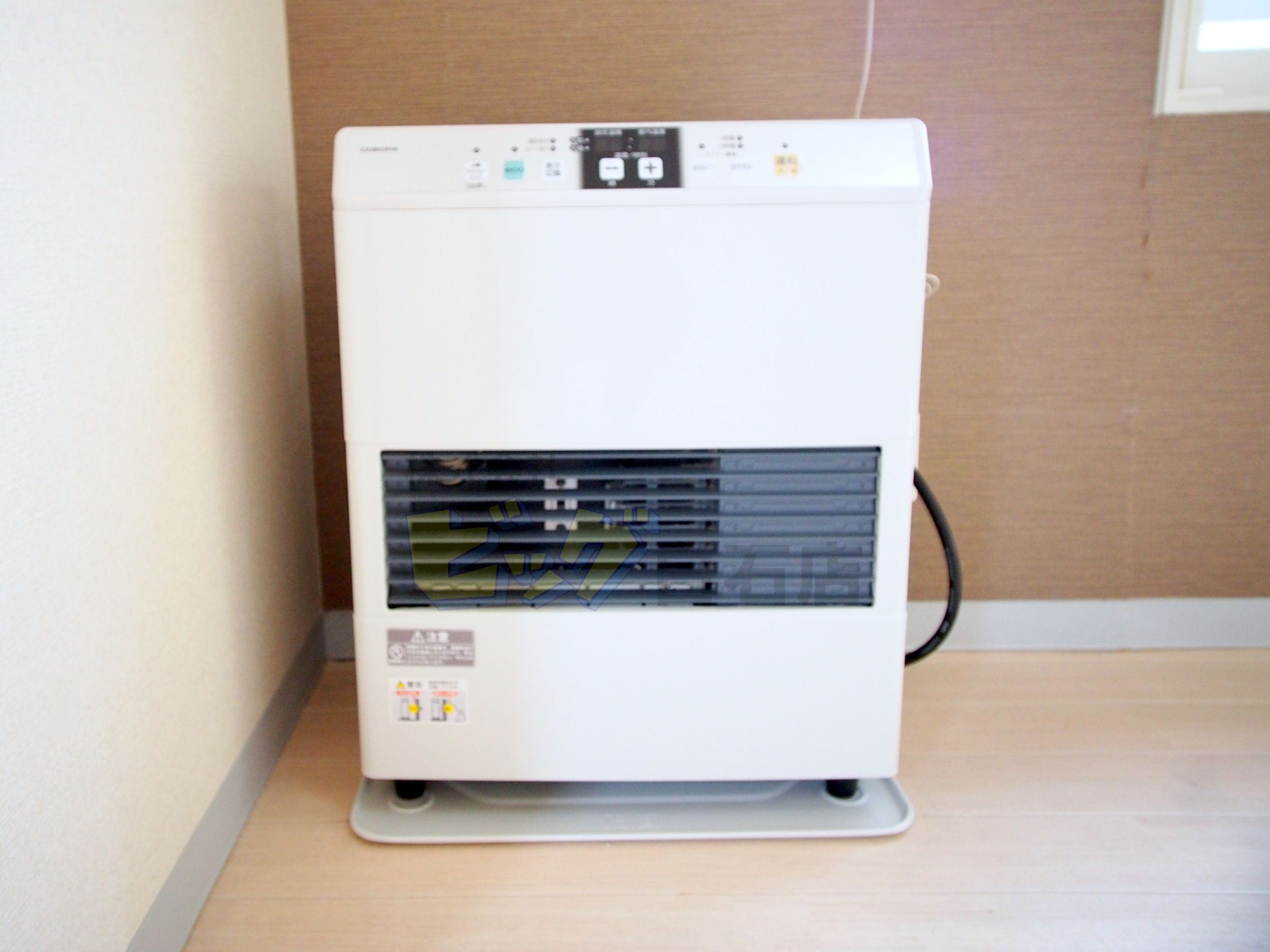 その他設備　経済的で暖かい灯油ストーブ付きです♪