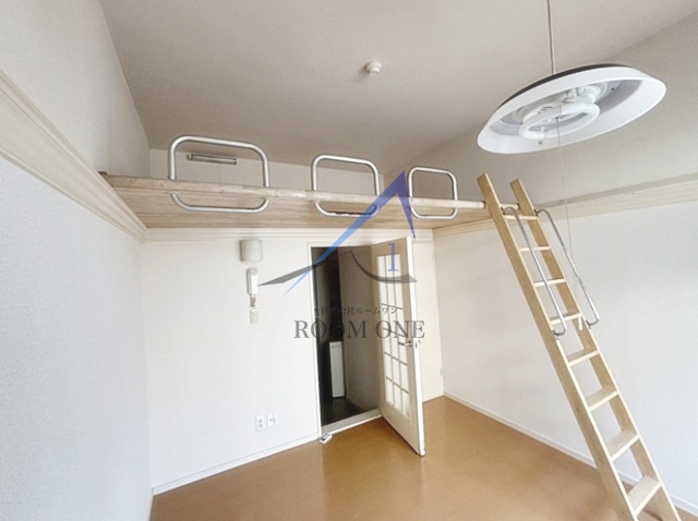 居室・リビング　洋室のお部屋です。