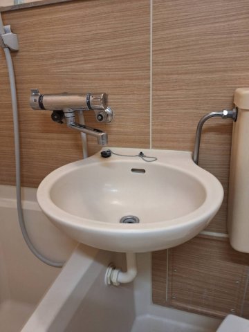 洗面設備　清掃中