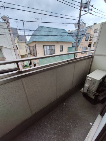 バルコニー　清掃中
