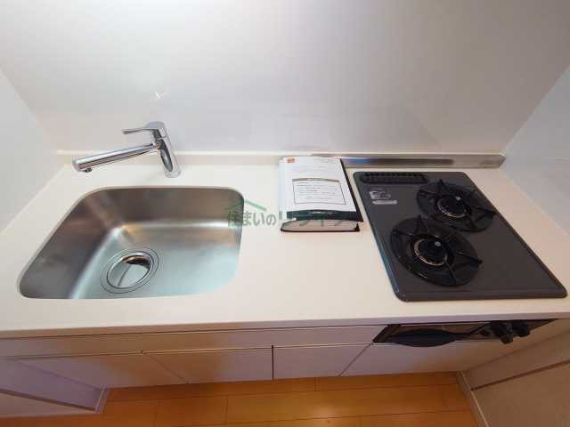キッチン　※参考写真です。同じ間取りの別部屋になります。