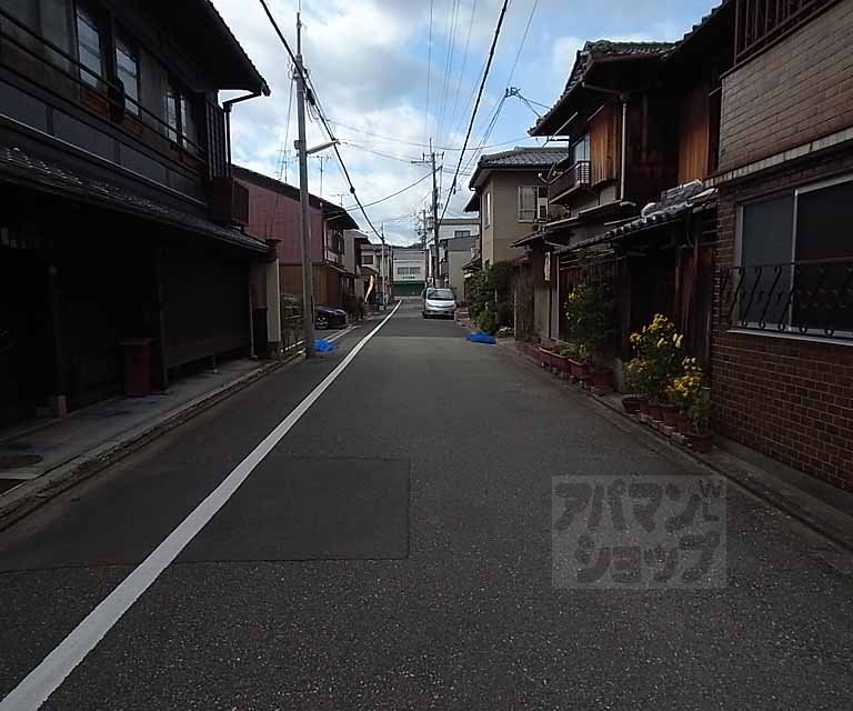 その他　前面道路です。