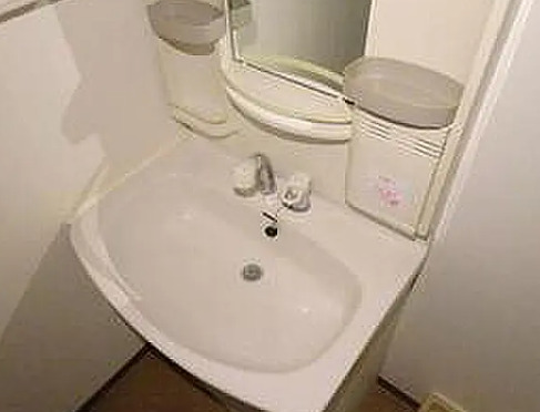 洗面設備　別部屋の画像を使用しております。