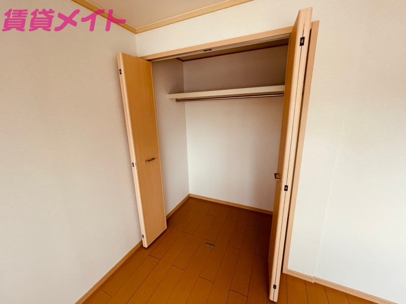 収納　同型タイプ画像