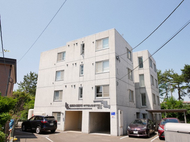 建物外観　設備充実の築浅デザイナーズマンションです♪