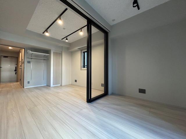 居室・リビング　※別部屋の参考写真です。