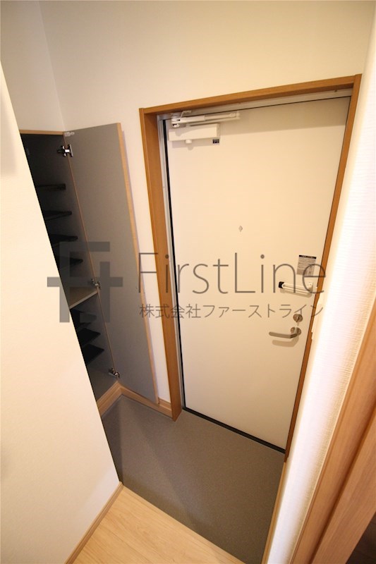 玄関　別棟同タイプ
