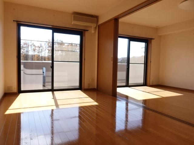 居室・リビング　※参考写真