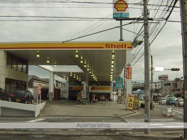 その他　ガソリンスタンド（その他）まで160m