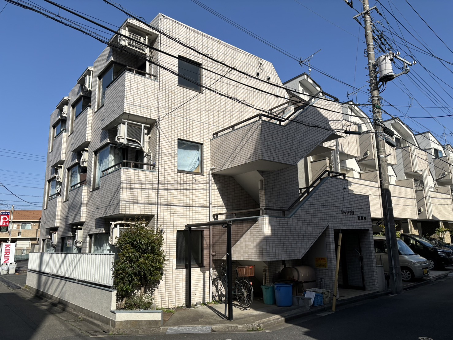 シャンブル東付中