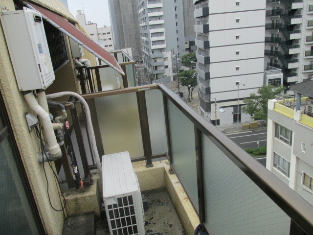 バルコニー　有馬街道沿い、何かと便利です
