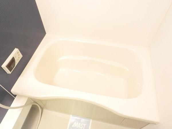 バス・シャワールーム　大型浴室！追い焚き有り！